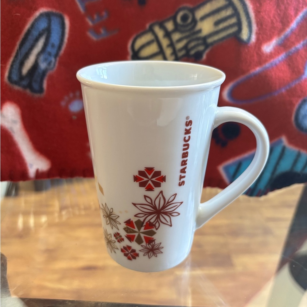 Starbucks 2013 tall Winter snowflake mug